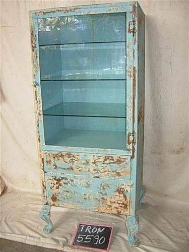 0218 - vetrinetta in ferro.jpg